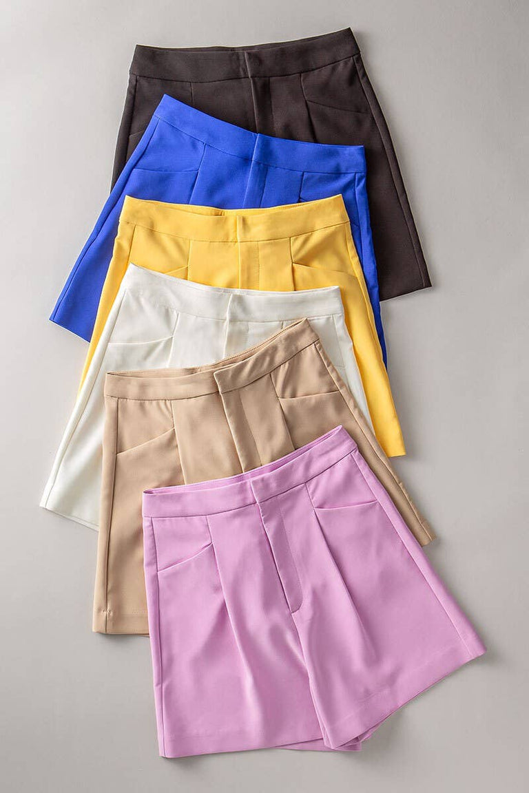 HIGH WAIST HIDDEN CLOSURE PLEATED SHORTS: WHITE / S-2/M-2/L-2